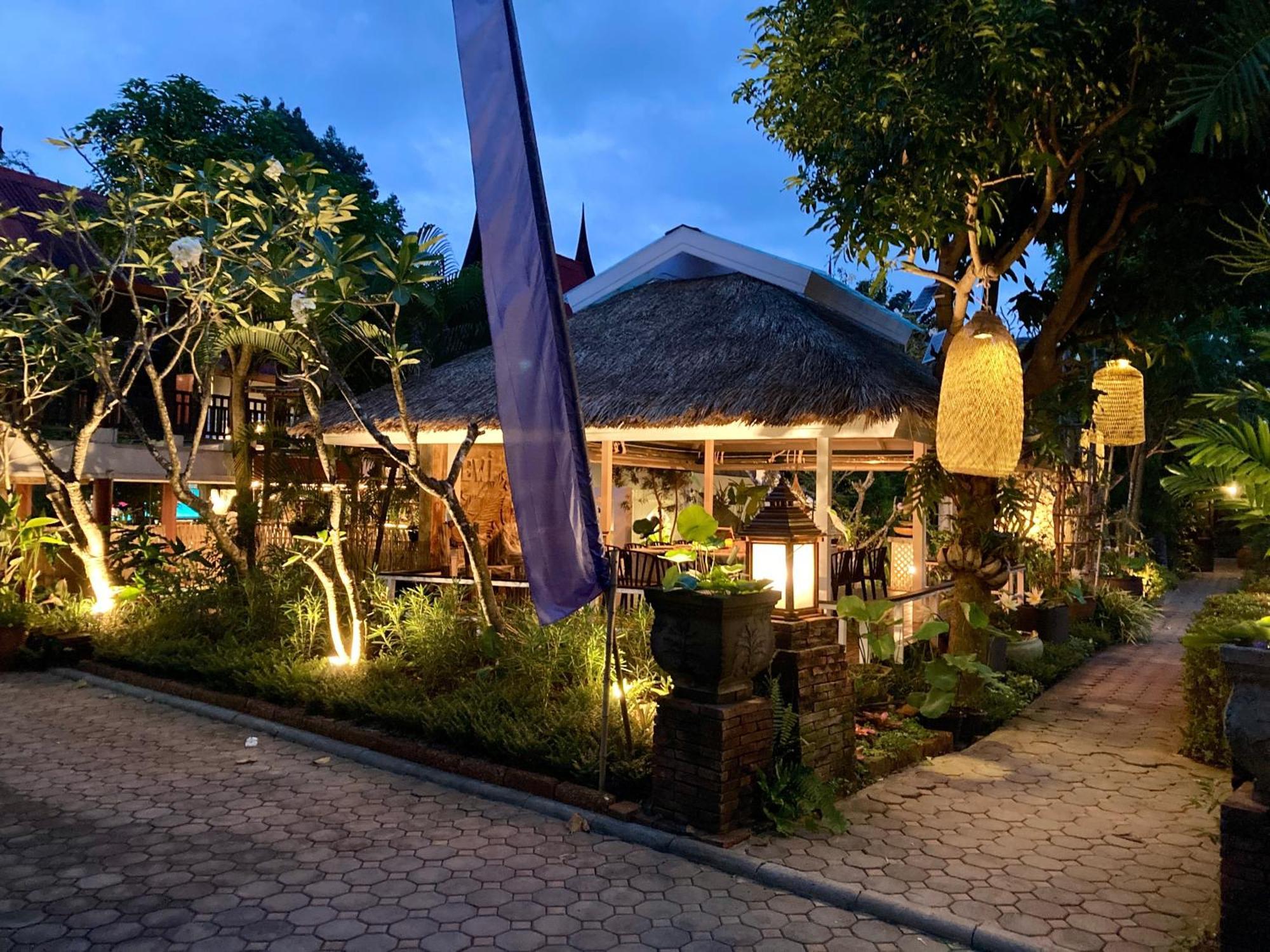 בופוט Ban Kaew Villas מראה חיצוני תמונה