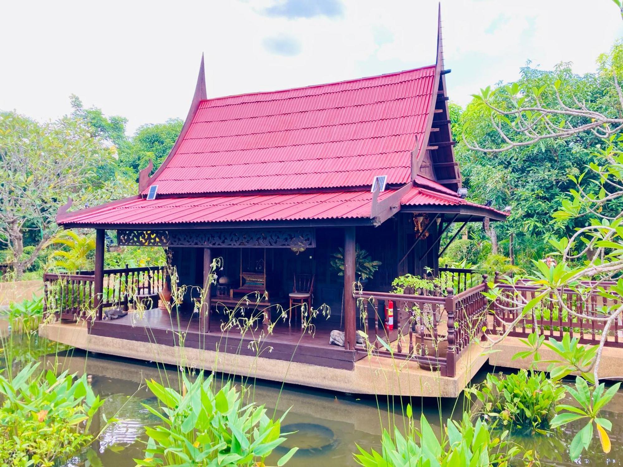 בופוט Ban Kaew Villas מראה חיצוני תמונה